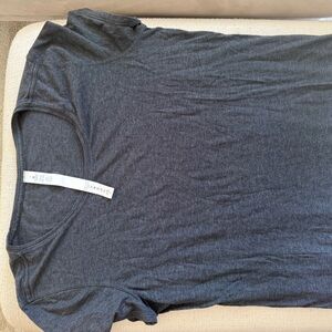 Womans lululemon Heather Gray T-Shirt
